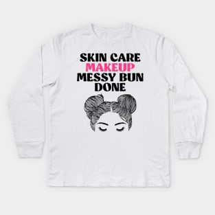 Woman's Cute Skincare / Makeup Tee Kids Long Sleeve T-Shirt